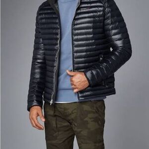 Abercrombie and Fitch Ultra Lightweight Men's Navy Puffer Jacket